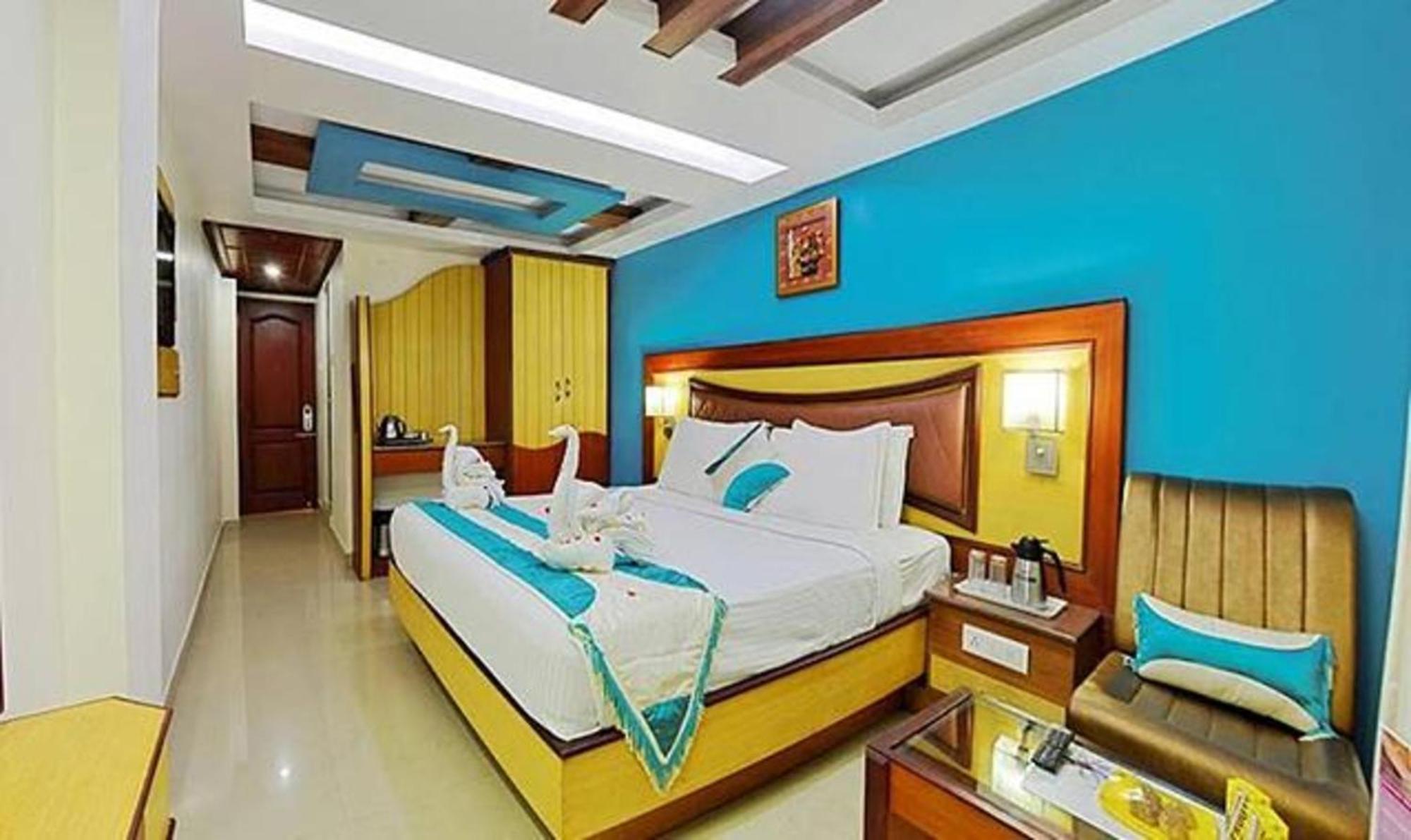 Ponmariresidency Hotel Ooty Exterior photo