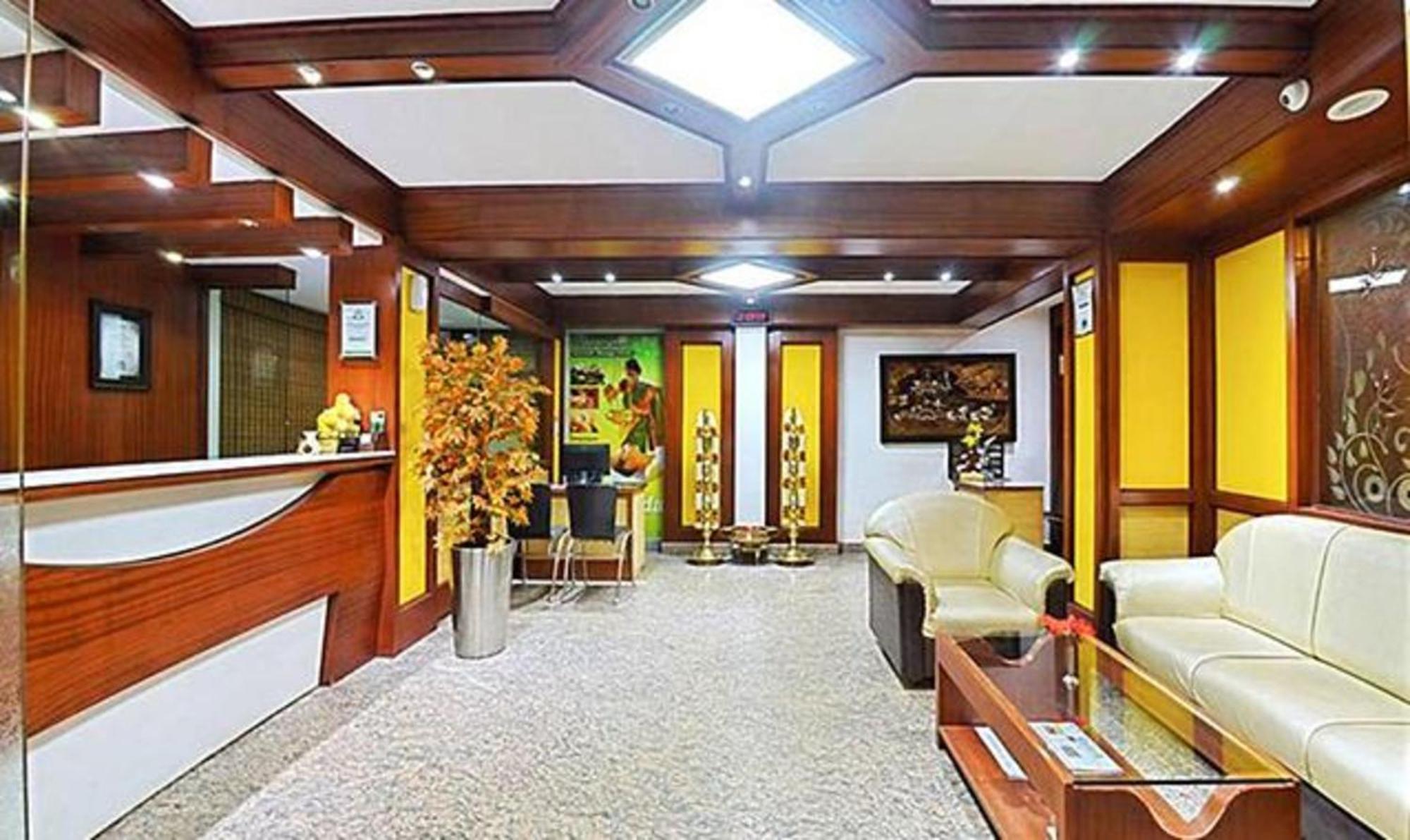 Ponmariresidency Hotel Ooty Exterior photo