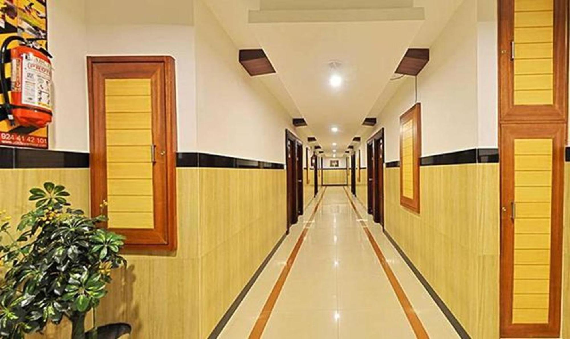 Ponmariresidency Hotel Ooty Exterior photo